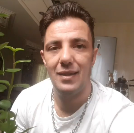 امیر قزوینی در دهنه بیلار در دمه